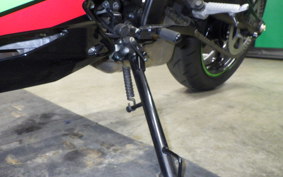 KAWASAKI ZX-25R ZX250E