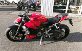 DUCATI  DUCATI  STREET  FIGHTER V2 2022 3F00