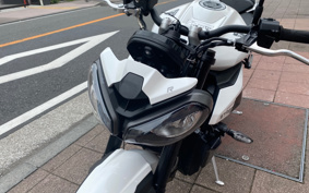 TRIUMPH TRIUMPH STREET TRIPLE R 2024 HDA604