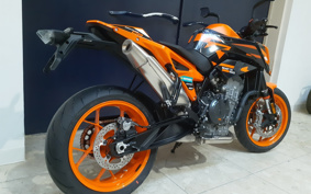 KTM 890 DUKE GP TU940
