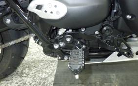 TRIUMPH STREET SCRAMBLER 2021