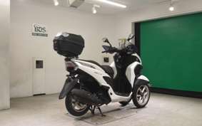 YAMAHA TRICITY 125 2012