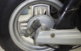 YAMAHA BELUGA 80 2002 5G3