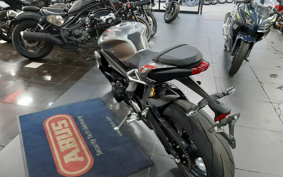 TRIUMPH  TRIUMPH  STREET  TRIPLE RS 2021 HDA554