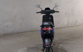 OTHER XEAM NIU M+ sports ..