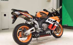 HONDA CBR1000RR 2005