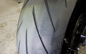 YAMAHA YZF-R1 2011