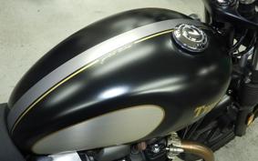 TRIUMPH STREET TWIN 2021