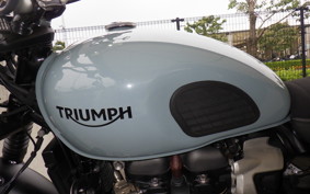 TRIUMPH STREET SCRAMBLER 2023