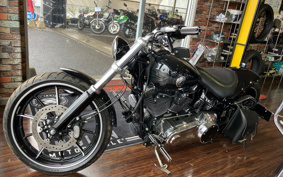 HARLEY FXSB BREAKOUT 2015 BF5