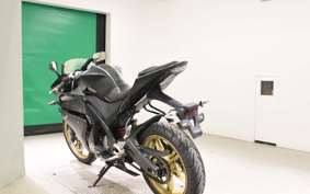 YAMAHA YZF-R125