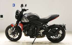 TRIUMPH TRIDENT 660 2021