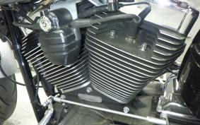 HARLEY FXSB 1580 2015