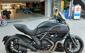 DUCATI DIAVEL 2014