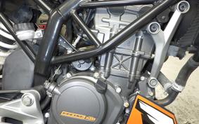 KTM 125 DUKE 2025