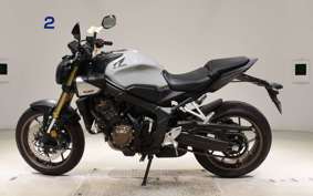 HONDA CB650R E-Clutch 2024 RH17