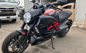 DUCATI DIAVEL CARBON