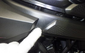 HONDA CBR650R E-Clutch 2025 RH17
