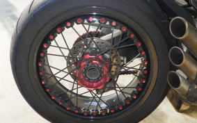 MV AGUSTA BRUTALE 800 DS RR 2015