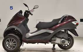 PIAGGIO MP3 250