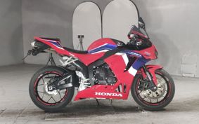 HONDA CBR600RR 2021 PC40