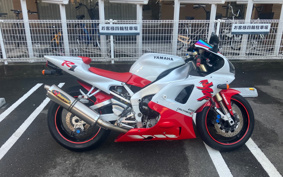 YAMAHA YZF-R1 1998 RN01
