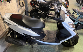 SUZUKI SU WISH  DV12B