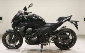 KAWASAKI Z800 2013