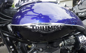 TRIUMPH SPEEDMASTER 2013