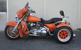 HARLEY  HARLEY FLHX TRIKE  2007 KB4
