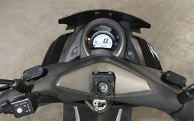 YAMAHA N-MAX 125 SE86J