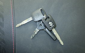 SUZUKI Vｽﾄﾛｰﾑ650A 2015 VP56A