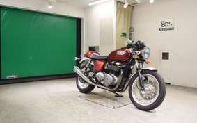 TRIUMPH THRUXTON 900 2004