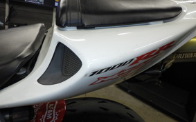 HONDA CBR1000RR 2004 SC57
