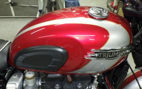 TRIUMPH BONNEVILLE T120 2024