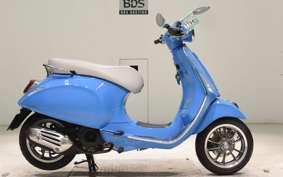 VESPA PRIMAVERA 125