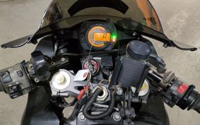 KAWASAKI ZX 10 NINJA R 2004 ZXT00C