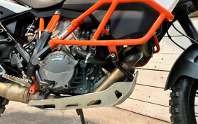 KTM 1090ADVENTURE R 2018 V4940