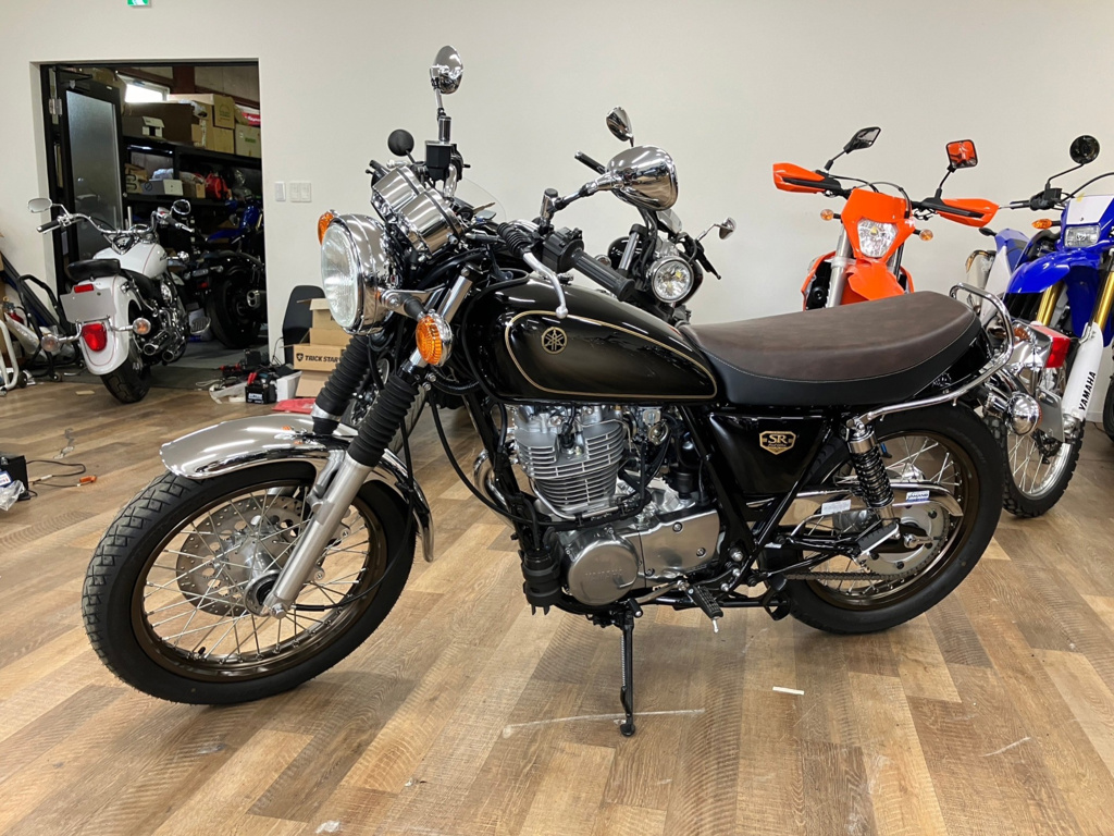 Фото Yamaha SR400 FINAL EDITION 2021 с японского аукциона