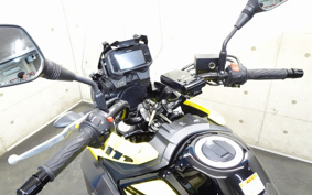SUZUKI STROM 250 DS11A