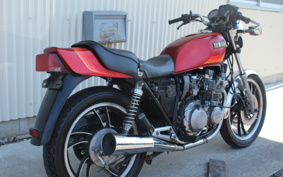 YAMAHA XJ550 4V8
