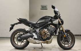 HONDA CB650R E-Clutch 2024 RH17