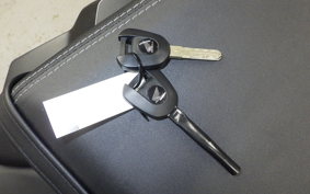 HONDA CB650R 2023 RH03