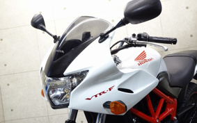 HONDA VTR 250 F MC33
