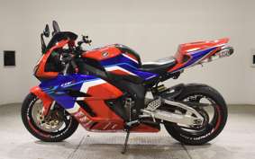 HONDA CBR1000RR 2005 SC57