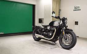 TRIUMPH BONNEVILLE BOBBER 2025