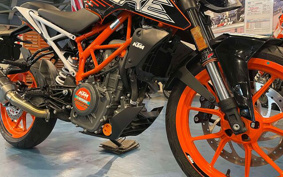 KTM 390 DUKE 1988 JPJ40