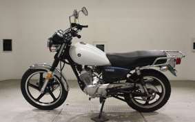 YAMAHA YB125SP 2001