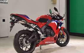 HONDA CBR600RR 2025 PC40