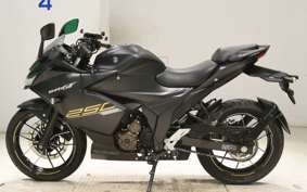 SUZUKI GIXXER 250 SF 2008 ED22B